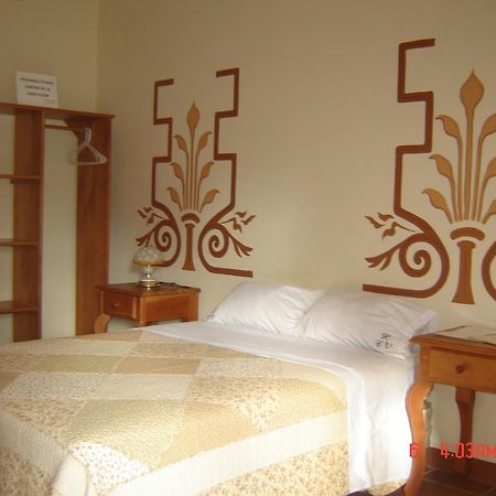 Hostal Casa Vieja Chiquimula Exterior foto
